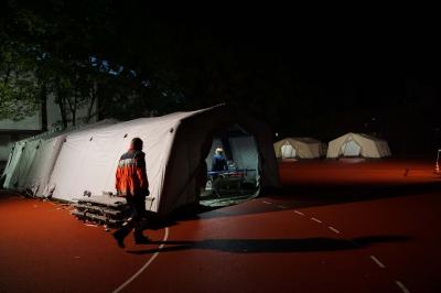 Ueber 300 Fluechtlinge werden ab heute in Esslingen untergebracht - Stadt und DRK bereiten sich darauf vor